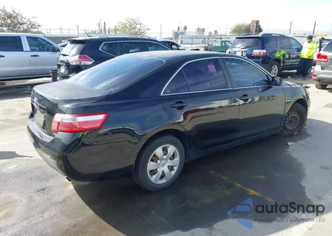 2007 Toyota Camry Ce z USA, uszkodzony, nr VIN 4T1BE46K67U145570